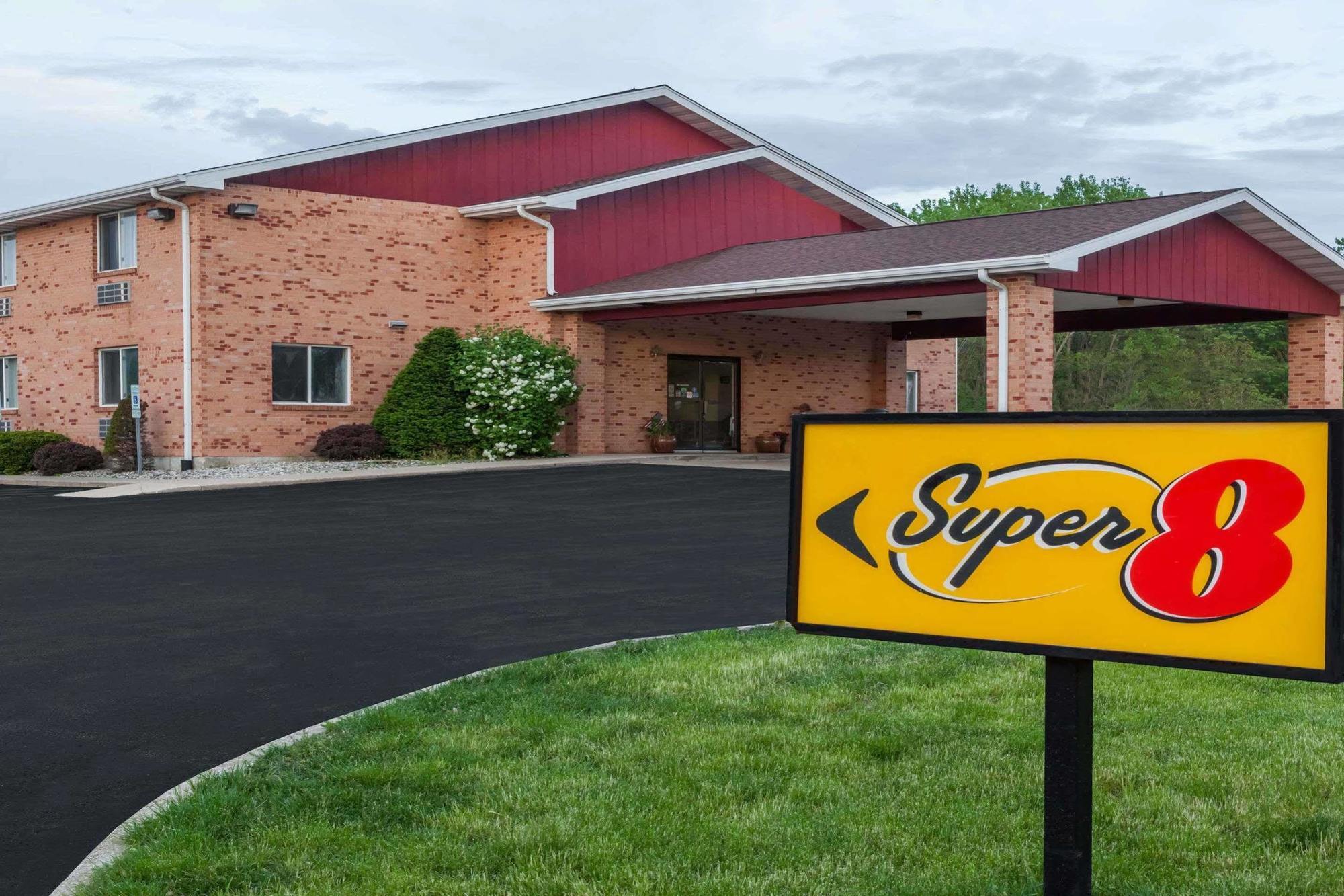 Super 8 By Wyndham Watseka Hotel Luaran gambar