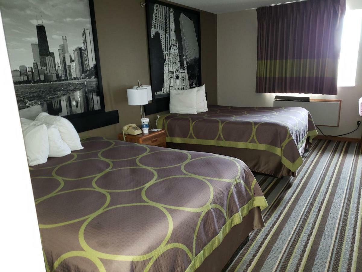 Super 8 By Wyndham Watseka Hotel Luaran gambar