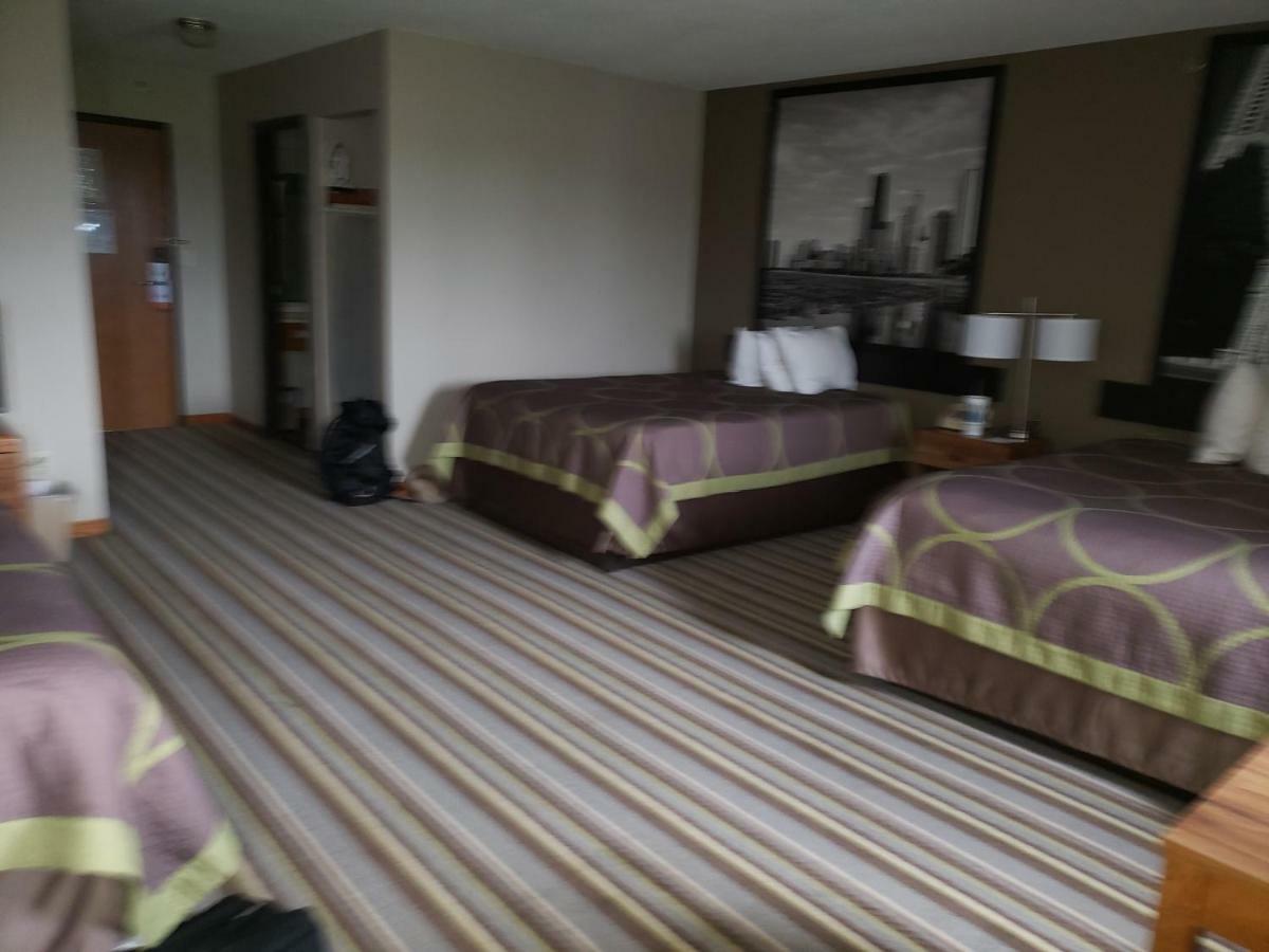 Super 8 By Wyndham Watseka Hotel Luaran gambar